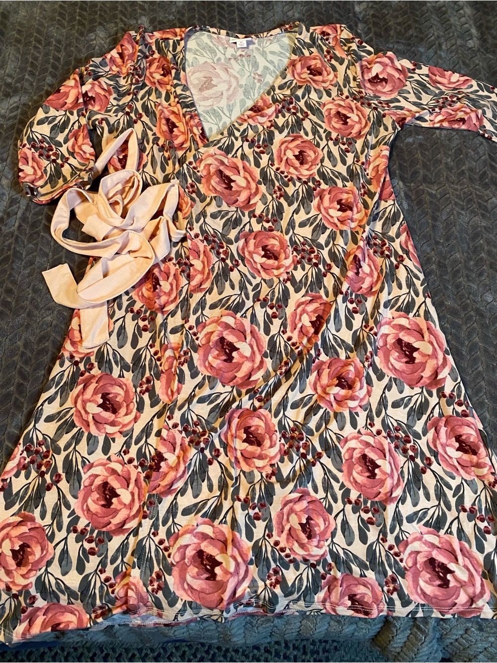 Ladies Lularoe' Pink Floral V-Neck Dress with Sash